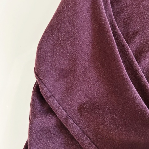 H&M New York City Burgundy Embroidered Crewneck Sweater - Size S - Picture 7 of 7